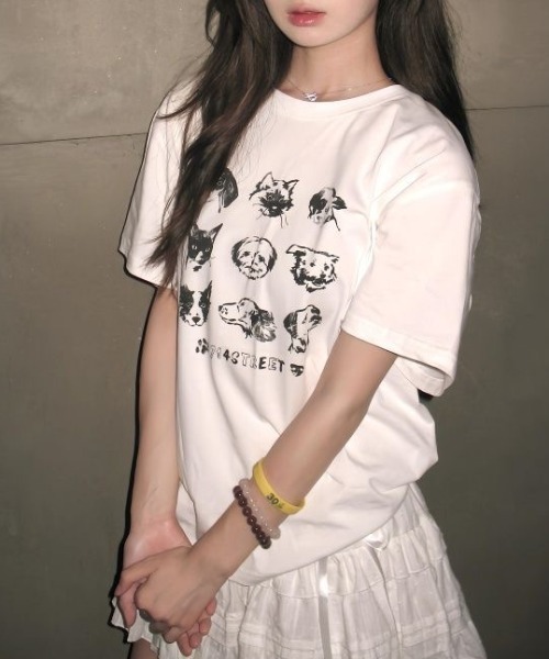 Achic(アシック)の「黒猫&犬プリントTシャツ(Tシャツ/カットソー・レディース・ホワイト系その他2/ブラック/ホワイト系その他/ホワイト・M)」の5枚目の写真