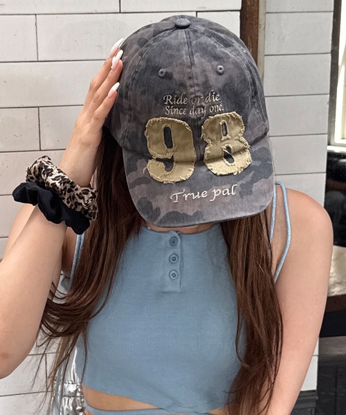 napinna maison(ナピナメゾン)の「【napinna maison×HIINA】カモ柄ロゴキャップ(キャップ・レディース・ピンク/カーキ・FREE)」の13枚目の写真