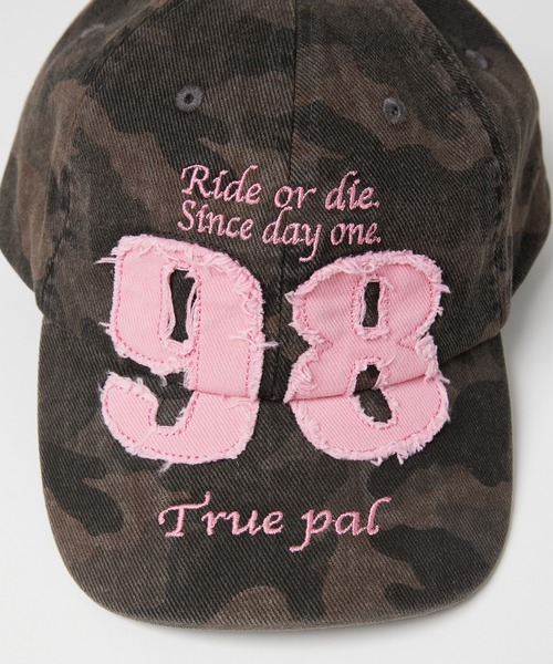 napinna maison(ナピナメゾン)の「【napinna maison×HIINA】カモ柄ロゴキャップ(キャップ・レディース・ピンク/カーキ・FREE)」の10枚目の写真