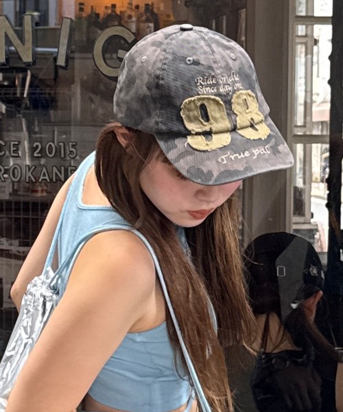 napinna maison(ナピナメゾン)の「【napinna maison×HIINA】カモ柄ロゴキャップ(キャップ・レディース・ピンク/カーキ・FREE)」の12枚目の写真