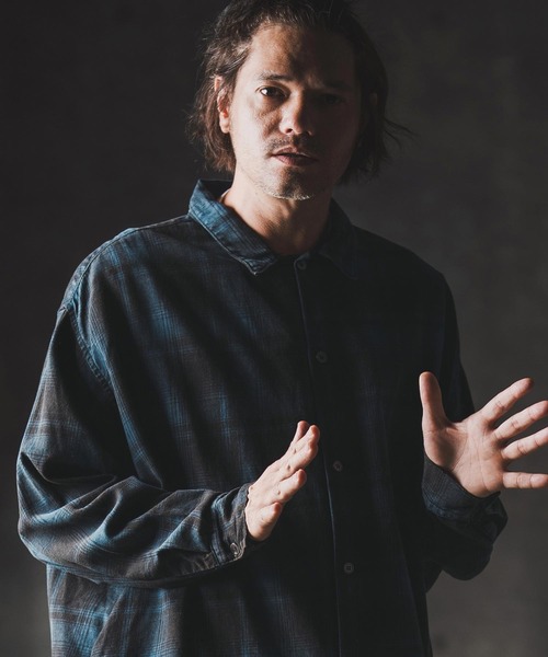 GLIMCLAP(グリムクラップ)の「ms6162-Ripped viyella plaid shirt チェックシャツ(シャツ/ブラウス・メンズ・ブルー/ブラック・S/M/L)」の12枚目の写真