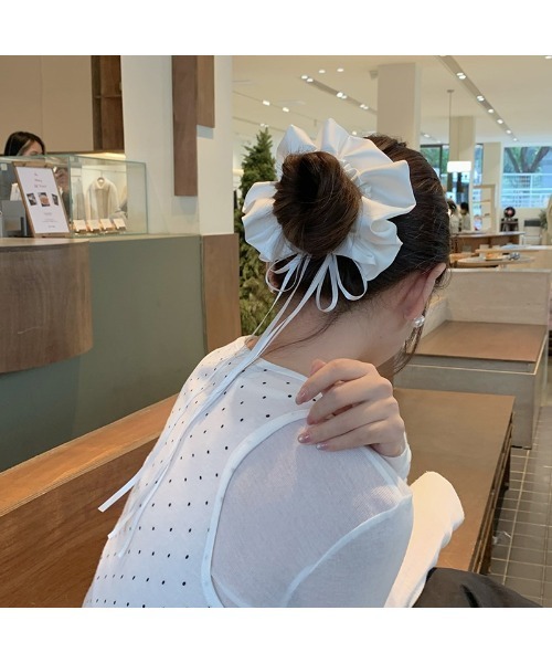 Vini（ヴィニ）の「リボン ボリューム シュシュ（シュシュ・レディース・ブルー/ブラック系その他/オフホワイト/ブラック/ベージュ/ピンク/グリーン/ホワイト系その他/ホワイト・FREE）」の14枚目の写真