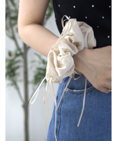 Vini（ヴィニ）の「リボン ボリューム シュシュ（シュシュ・レディース・ブルー/ブラック系その他/オフホワイト/ブラック/ベージュ/ピンク/グリーン/ホワイト系その他/ホワイト・FREE）」の15枚目の写真