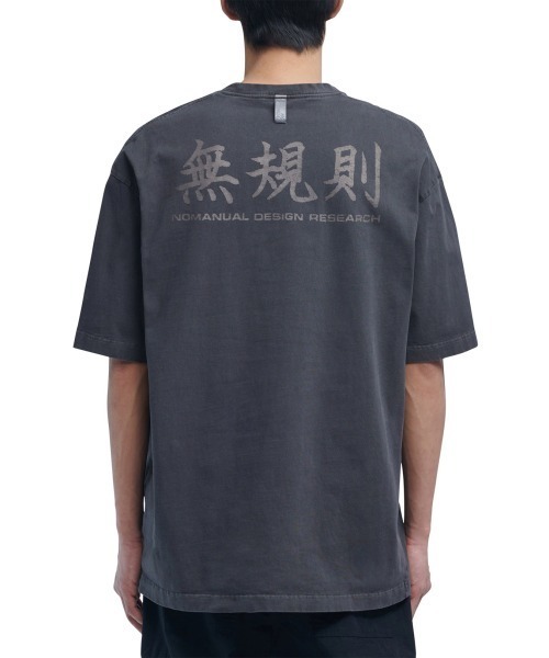日本未入荷NOMANUALのSYMBOL N T-SHIRT 全2色 NOMANUAL(ノーマニュアル) LOGO PATCHED T-SHIRT - BLACK
