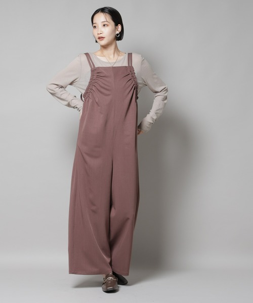 NANO universe(ナノユニバース)の「ギャザーデザインサロペットパンツ(サロペット/オーバーオール・レディース・ブラック/ライトベージュ/モカ・FREE)」の18枚目の写真