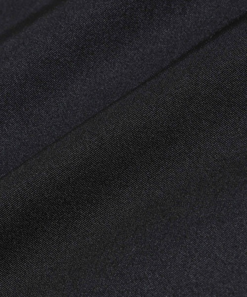 NANO universe(ナノユニバース)の「ギャザーデザインサロペットパンツ(サロペット/オーバーオール・レディース・ブラック/ライトベージュ/モカ・FREE)」の4枚目の写真