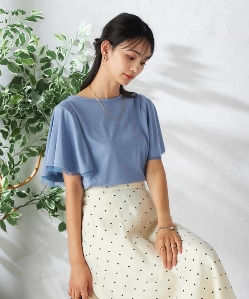 a.v.v(アーヴェヴェ)の「【接触冷感/UVカット/吸水速乾】チュールラッフルスリーブカットソー(Tシャツ/カットソー・レディース・ダークインディゴブルー/グレー系その他/ブラック・34/36/38/40/42)」の8枚目の写真