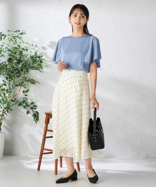 a.v.v(アーヴェヴェ)の「【接触冷感/UVカット/吸水速乾】チュールラッフルスリーブカットソー(Tシャツ/カットソー・レディース・ダークインディゴブルー/グレー系その他/ブラック・34/36/38/40/42)」の12枚目の写真