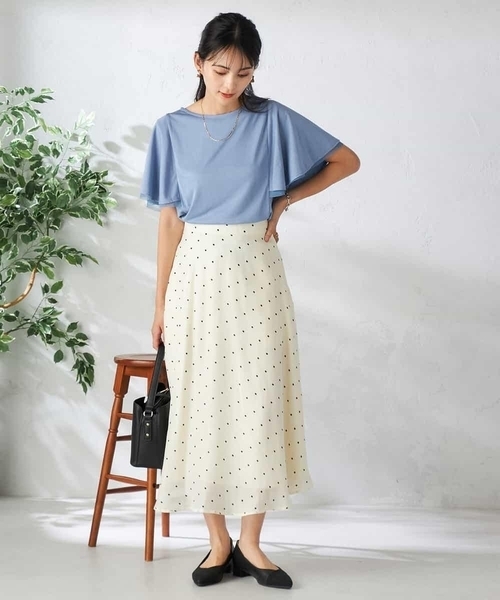 a.v.v(アーヴェヴェ)の「【接触冷感/UVカット/吸水速乾】チュールラッフルスリーブカットソー(Tシャツ/カットソー・レディース・ダークインディゴブルー/グレー系その他/ブラック・34/36/38/40/42)」の15枚目の写真