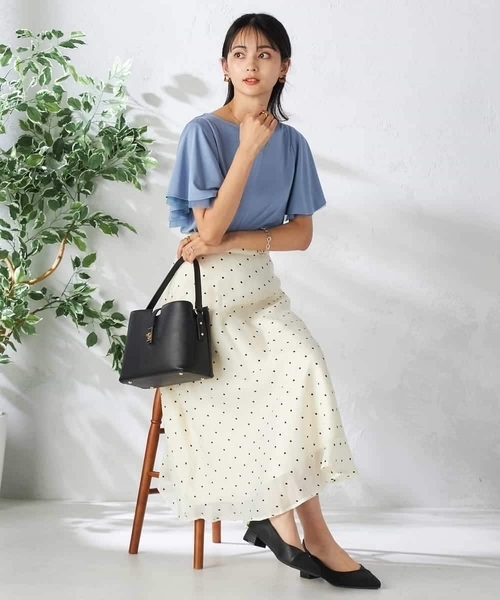 a.v.v(アーヴェヴェ)の「【接触冷感/UVカット/吸水速乾】チュールラッフルスリーブカットソー(Tシャツ/カットソー・レディース・ダークインディゴブルー/グレー系その他/ブラック・34/36/38/40/42)」の18枚目の写真