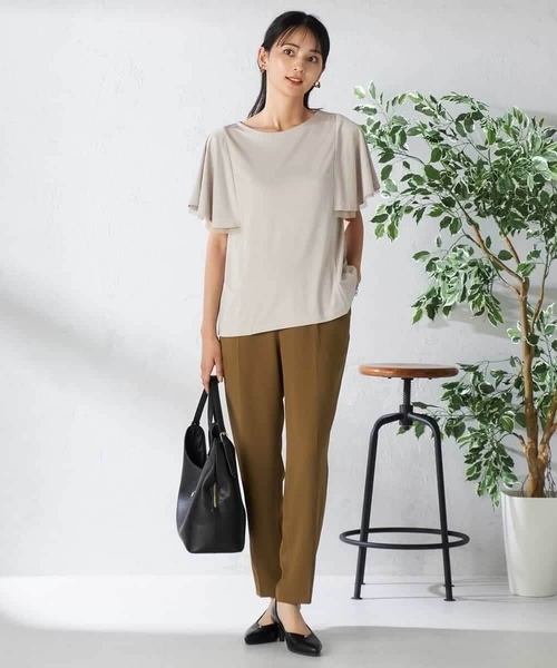 a.v.v(アーヴェヴェ)の「【接触冷感/UVカット/吸水速乾】チュールラッフルスリーブカットソー(Tシャツ/カットソー・レディース・ダークインディゴブルー/グレー系その他/ブラック・34/36/38/40/42)」の22枚目の写真