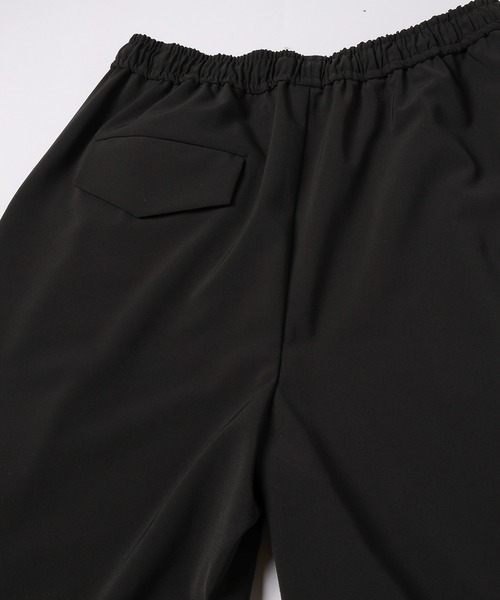 CULLNI(クルニ)の「Stretch Twill 1Tuck Drawstring Wide Pants(スラックス・メンズ・ブラック/ネイビー/アッシュブラウン・2/1/0)」の17枚目の写真