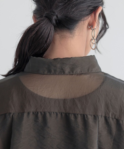 n'OrLABEL（ノアールレーベル）の「『シャンブレーシアーシャツ』（シャツ/ブラウス・レディース・ライトグレー/ブラック/ブラウン/グリーン・FREE）」の12枚目の写真