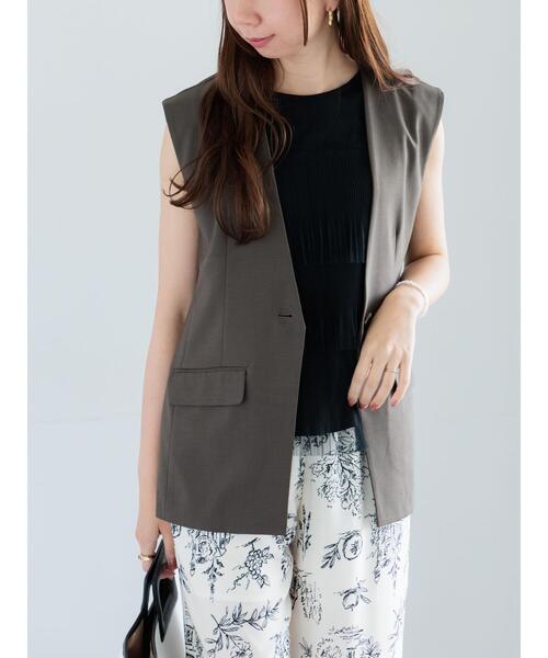 Te chichi（テチチ）の「麻調Yカラージレ（ベスト・レディース・ベージュ/チャコールグレー・F）」の5枚目の写真
