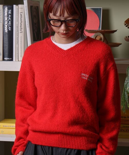 FFEIN（フェイン）の「【FFEIN（フェイン）】ワンポイントVネックウール混ニット / ウール ニット Vネック 短丈 刺繍 ワンポイント 短丈（ニット/セーター・メンズ・グレー/ブルー/レッド/ブラウン/ブラック/ネイビー・SMALL/MEDIUM/LARGE）」の9枚目の写真