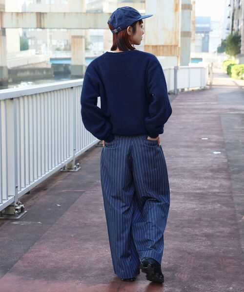 FFEIN（フェイン）の「【FFEIN（フェイン）】ワンポイントVネックウール混ニット / ウール ニット Vネック 短丈 刺繍 ワンポイント 短丈（ニット/セーター・メンズ・グレー/ブルー/レッド/ブラウン/ブラック/ネイビー・SMALL/MEDIUM/LARGE）」の22枚目の写真