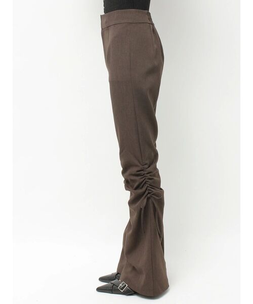 RESEXXY(リゼクシー)の「ポイントギャザースリムパンツ(その他パンツ・レディース・ブラック/ブラウン・FREE)」の8枚目の写真