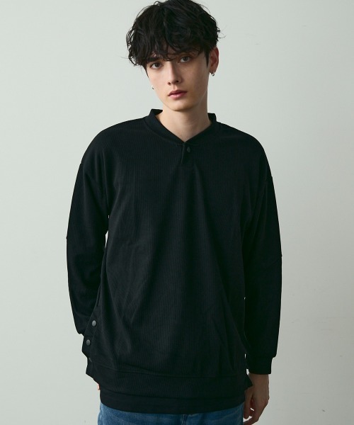 Shoowtime(ショウタイム)の「Snap Detail Pullover Long Sleeve Tee / スナップボタンデザインカットソー(Tシャツ/カットソー・メンズ・ブラック・MEDIUM/LARGE/X-LARGE)」の2枚目の写真