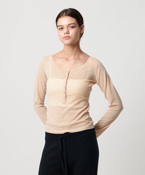 ATTISESSION(アティセッション)の「<ATTISESSION>ヘンリーネック プルオーバー トップス(ニット/セーター・レディース・グレー系/ブラック/ベージュ・FREE)」の3枚目の写真