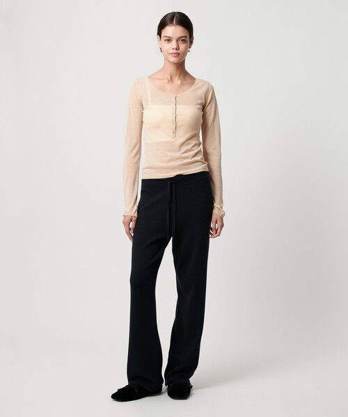 ATTISESSION(アティセッション)の「<ATTISESSION>ヘンリーネック プルオーバー トップス(ニット/セーター・レディース・グレー系/ブラック/ベージュ・FREE)」の9枚目の写真