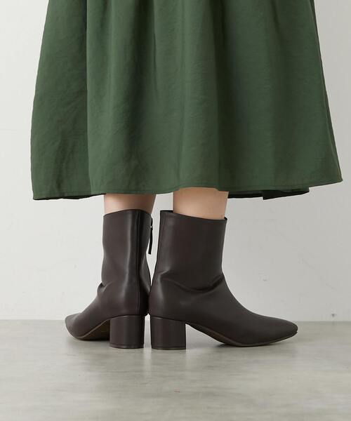 MELROSE claire（メルローズ クレール）の「【スクエアートゥショートブーツ】（ブーツ・レディース・ブラウン/ブラック・2/3/4）」の17枚目の写真