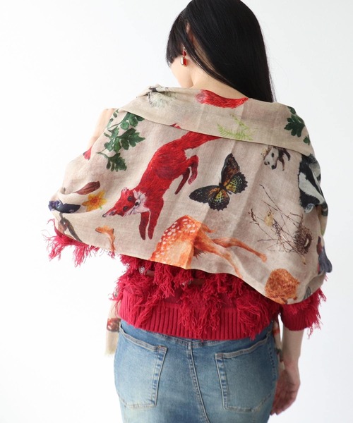 Three Four Time（ｽﾘｰﾌｫｰﾀｲﾑ）の「ウールシルクアニマルショール（ストール/ショール・レディース・ベージュ/ネイビー・FREE）」の4枚目の写真