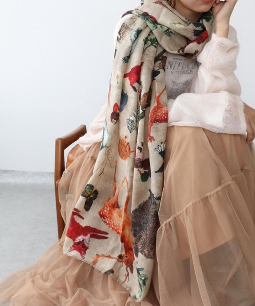 Three Four Time（ｽﾘｰﾌｫｰﾀｲﾑ）の「ウールシルクアニマルショール（ストール/ショール・レディース・ベージュ/ネイビー・FREE）」の6枚目の写真