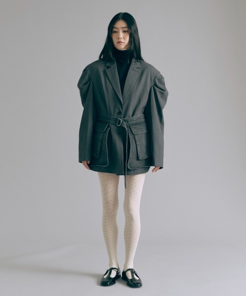 EN NEUME(エンノイム)の「Gathered Shoulder Jacket(テーラードジャケット・レディース・ネイビー/ベージュ/チャコール・1/0)」の18枚目の写真