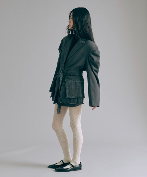 EN NEUME(エンノイム)の「Gathered Shoulder Jacket(テーラードジャケット・レディース・ネイビー/ベージュ/チャコール・1/0)」の4枚目の写真
