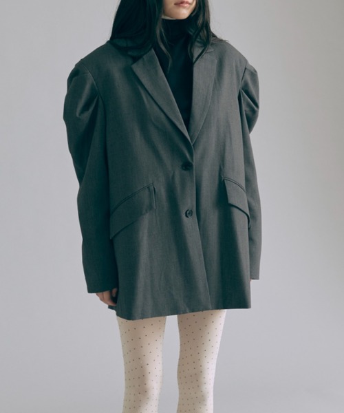 EN NEUME(エンノイム)の「Gathered Shoulder Jacket(テーラードジャケット・レディース・ネイビー/ベージュ/チャコール・1/0)」の21枚目の写真
