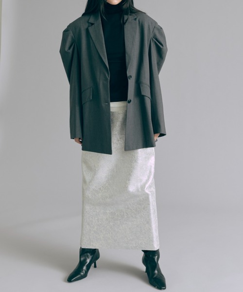 EN NEUME(エンノイム)の「Gathered Shoulder Jacket(テーラードジャケット・レディース・ネイビー/ベージュ/チャコール・1/0)」の17枚目の写真