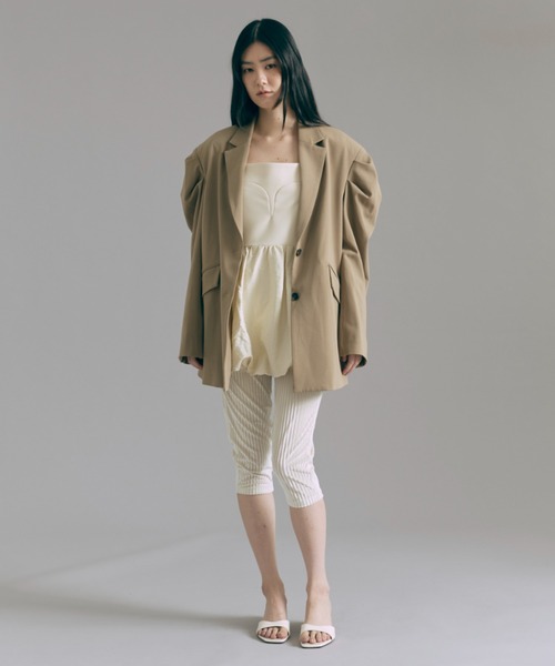 EN NEUME(エンノイム)の「Gathered Shoulder Jacket(テーラードジャケット・レディース・ネイビー/ベージュ/チャコール・1/0)」の20枚目の写真