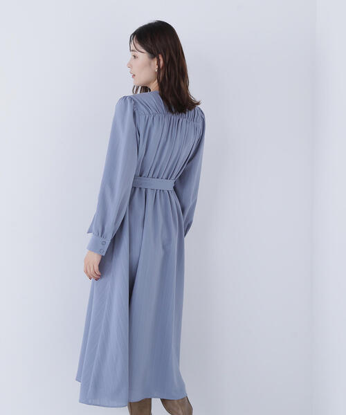 NATURAL BEAUTY BASIC(ナチュラルビューティーベーシック)の「◇ベルテッドシャドーストライプワンピース(ワンピース・レディース・ブルー/グレー/ネイビー・SMALL/MEDIUM)」の14枚目の写真