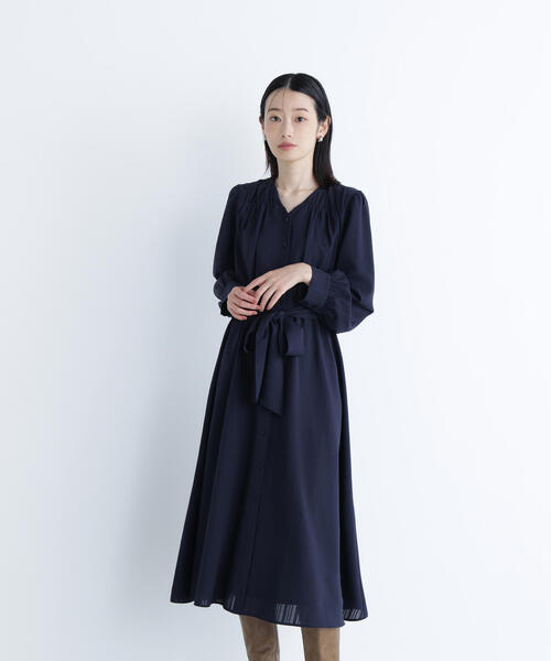 NATURAL BEAUTY BASIC(ナチュラルビューティーベーシック)の「◇ベルテッドシャドーストライプワンピース(ワンピース・レディース・ブルー/グレー/ネイビー・SMALL/MEDIUM)」の18枚目の写真