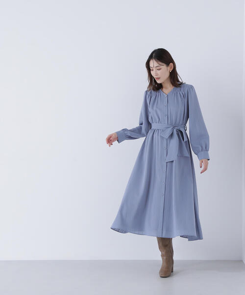 NATURAL BEAUTY BASIC(ナチュラルビューティーベーシック)の「◇ベルテッドシャドーストライプワンピース(ワンピース・レディース・ブルー/グレー/ネイビー・SMALL/MEDIUM)」の3枚目の写真