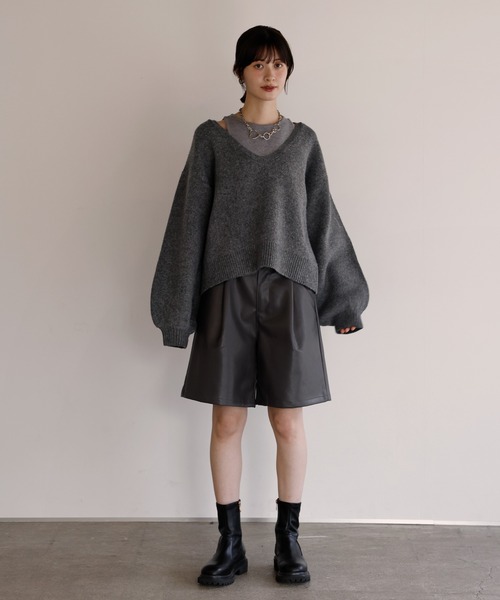 shetila(シェティラ)の「【2点セット】大人のレイヤードニット Vネックニット×タンクトップ(ニット/セーター・レディース・チャコール/ブラウン/グレイッシュベージュ/ブラック・M)」の15枚目の写真
