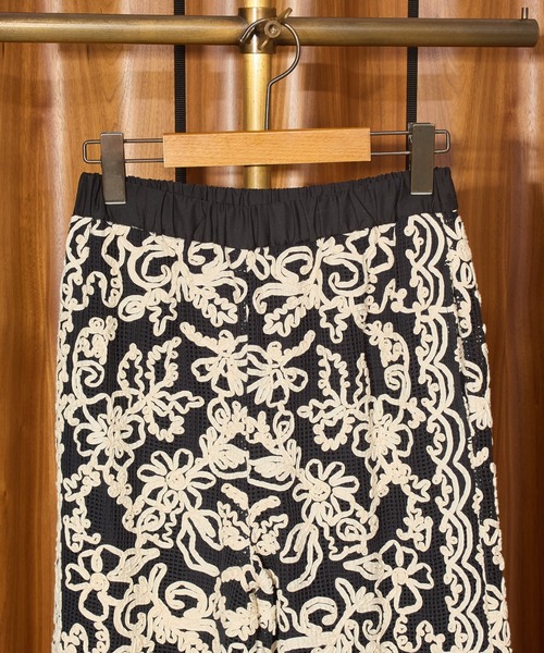 ROSE BUD（ローズバッド）の「(mag.byc)EMBROIDERY MESH PANTS（その他パンツ・レディース・ブラック・S/M）」の5枚目の写真