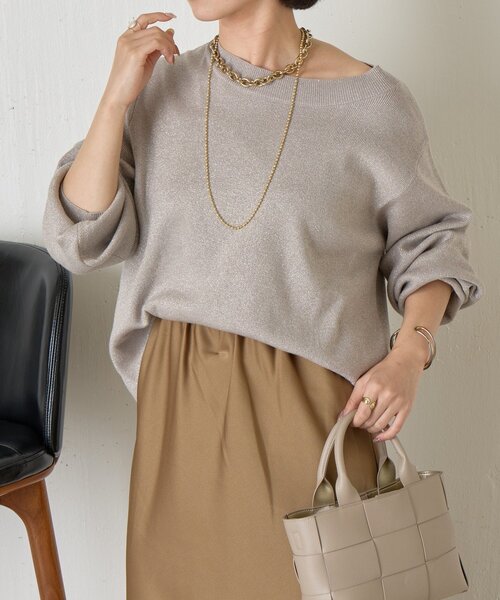 Jena espace merveilleux(ジェナ エスパスメルヴェイユ)の「【再登場!】ラメプレーティングニット(ニット/セーター・レディース・チャコールグレー/ベージュ/ネイビー・FREE)」の17枚目の写真