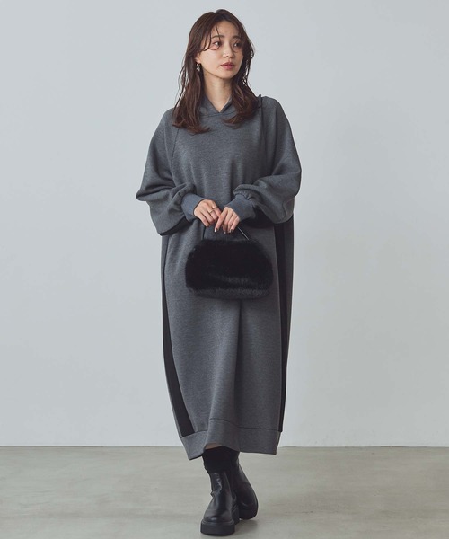 Gready Brilliant（グレディブリリアン）の「裏起毛バイカラーフーディ（ワンピース・レディース・グレー系その他/ブラック×ベージュ・FREE）」の19枚目の写真