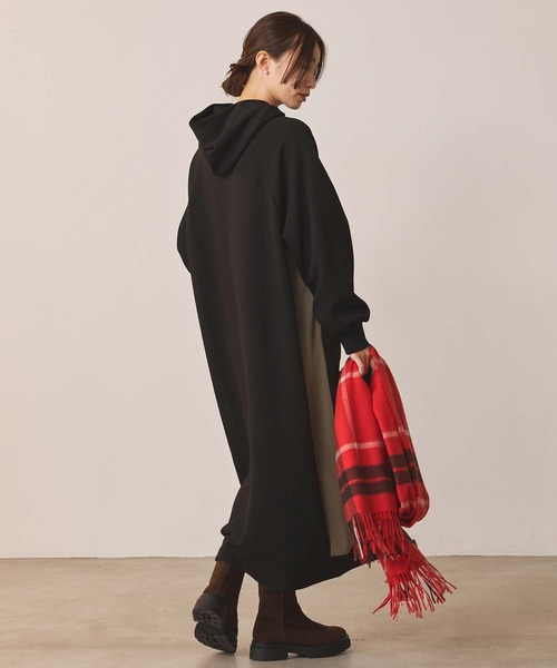 Gready Brilliant（グレディブリリアン）の「裏起毛バイカラーフーディ（ワンピース・レディース・グレー系その他/ブラック×ベージュ・FREE）」の5枚目の写真