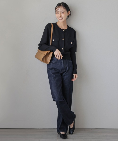 AMELY（エミリー）の「ゴールドボタンショートニットカーディガン（カーディガン/ボレロ・レディース・ネイビー/ライトベージュ/ブラック/モカ・フリー）」の13枚目の写真