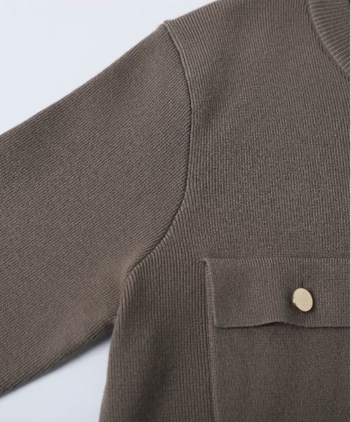 AMELY（エミリー）の「ゴールドボタンショートニットカーディガン（カーディガン/ボレロ・レディース・ネイビー/ライトベージュ/ブラック/モカ・フリー）」の6枚目の写真