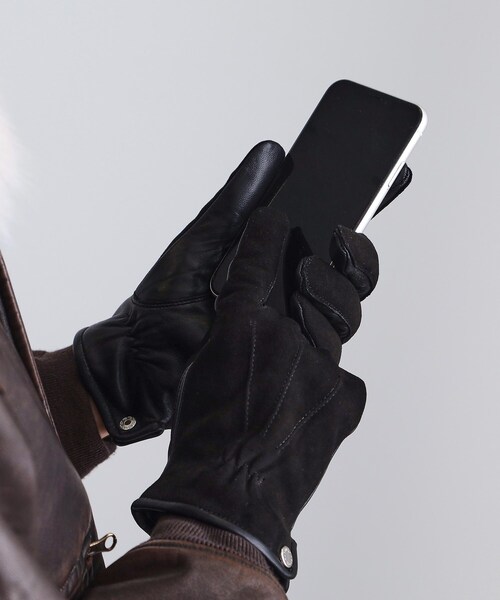tk.TAKEO KIKUCHI（ティーケータケオキクチ）の「【本革】ボタングローブ／スマホ対応（手袋・メンズ・ブラック/ブラック系・00）」の6枚目の写真
