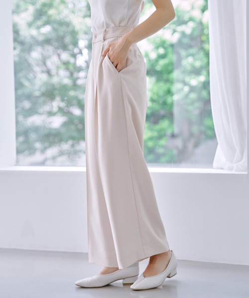 COHINA(コヒナ)の「ソフトドビーストレートパンツ 【低身長・小柄女性】(その他パンツ・レディース・ベージュ/ブラック・S-Regular/XS-Regular/S-Short/XS-Short)」の6枚目の写真