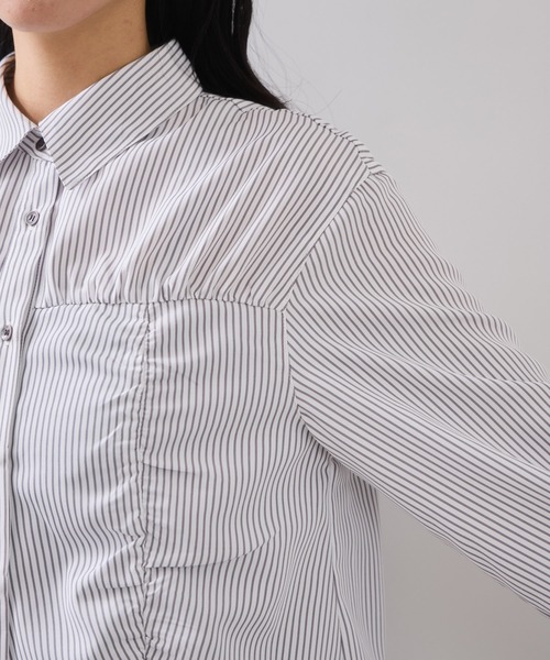 VIS（ビス）の「シャーリングギャザー切替シャツ/イージーケア（シャツ/ブラウス・レディース・ピンク系その他2/ホワイト系その他/サックスブルー・FREE）」の11枚目の写真