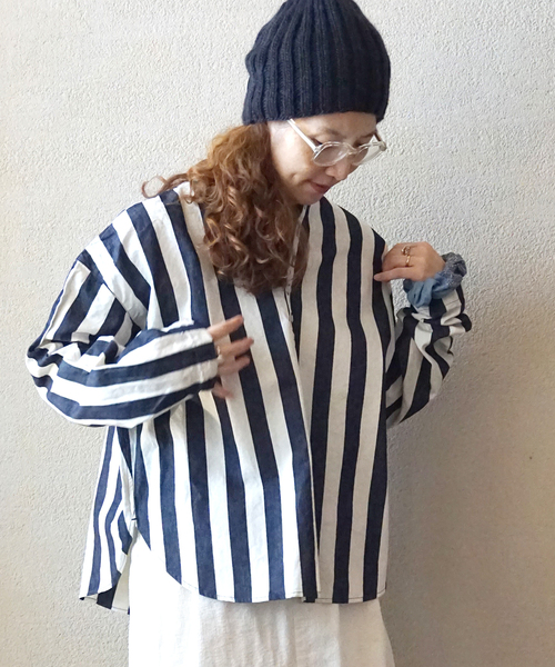 JOURNAL STANDARD LUXE(ジャーナルスタンダード ラックス)の「ストライプデニム ヘンリーシャツ(シャツ/ブラウス・レディース・ネイビー・FREE)」の4枚目の写真