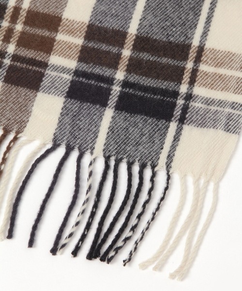 LOWRYS FARM（ローリーズファーム）の「チェックムジストール 580202（ストール/ショール・レディース・ホワイト/レッド/グリーン/アイボリー・FREE）」の15枚目の写真