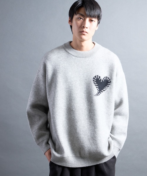 COMMON WARE（コモンウェアー）の「PF:HEART ONE POINT LOOSE FIT KNIT/ハート刺繍ワンポイント ルーズニット（ニット/セーター・メンズ・レッド/ブラック/グレー/ブルー・FREE）」の9枚目の写真
