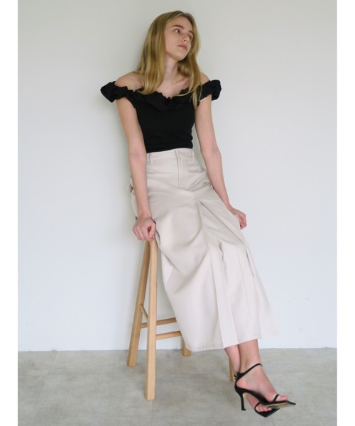 swane(スワネ)の「front tuck wide skirt(スカート・レディース・アイボリー/ブラック・FREE)」の6枚目の写真