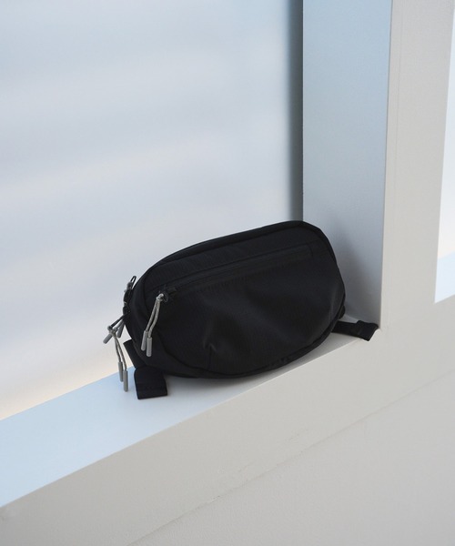 anuke（アンヌーク）の「Mini Waist Bag（ボディバッグ/ウエストポーチ